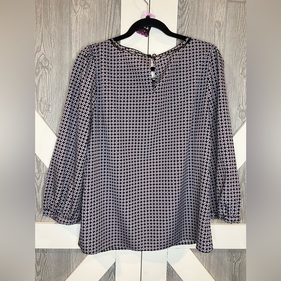 B3.21 J. CREW Scalloped Cutout Hexagon Print Top Blouse M - Picture 8 of 9